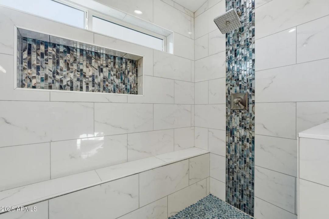 Real Estate Picture 43