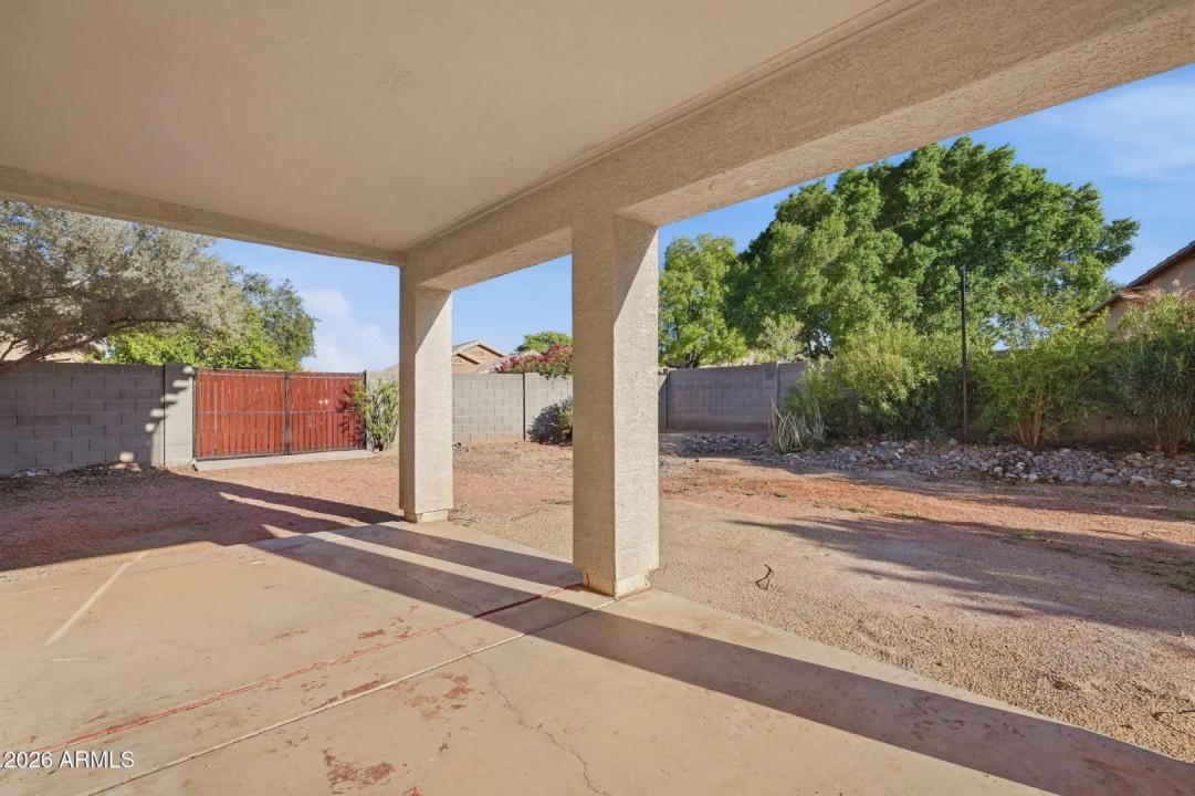 Real Estate Picture 50