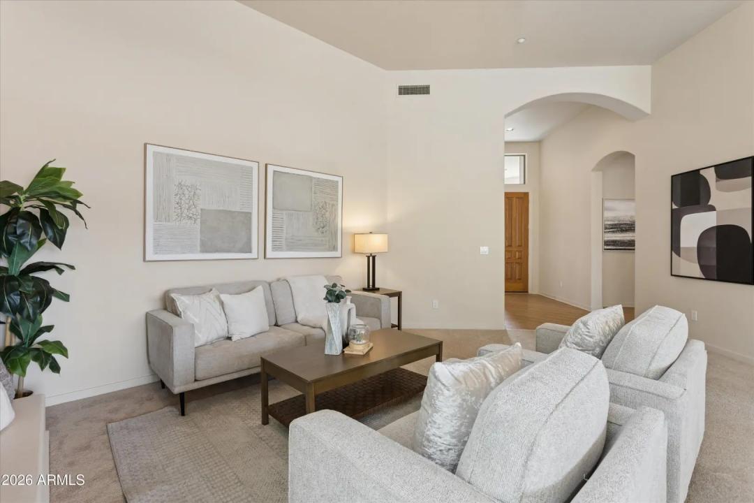 Real Estate Picture 9