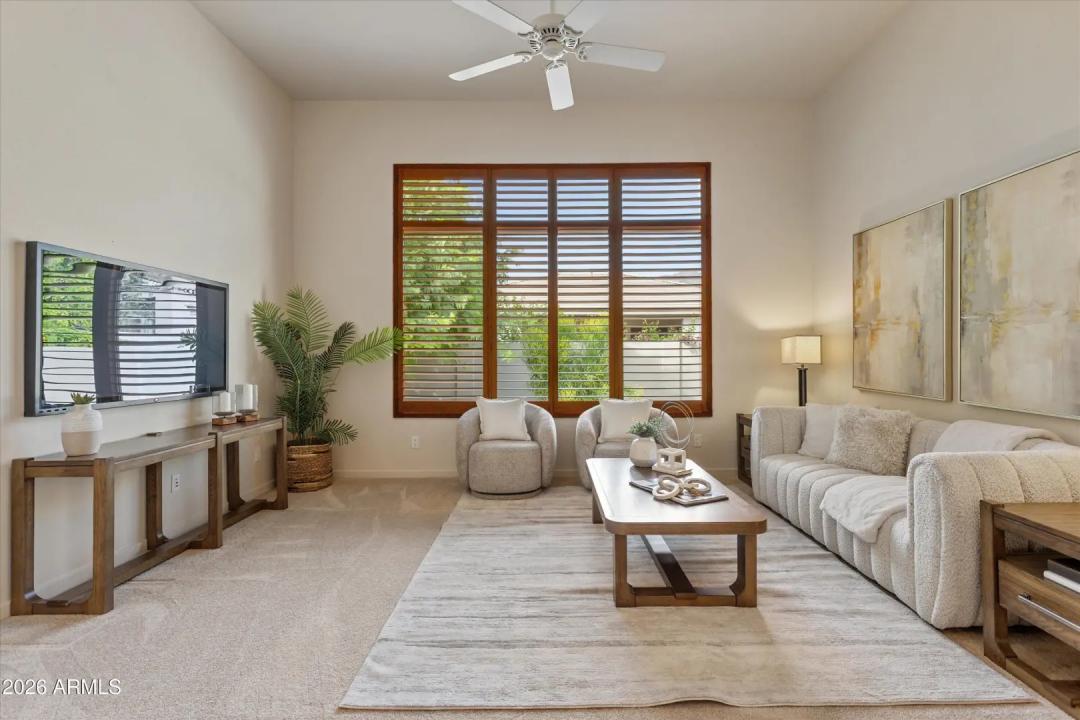 Real Estate Picture 14