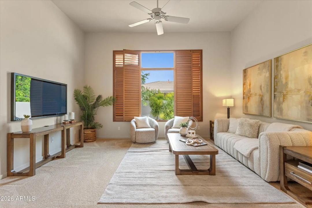 Real Estate Picture 16