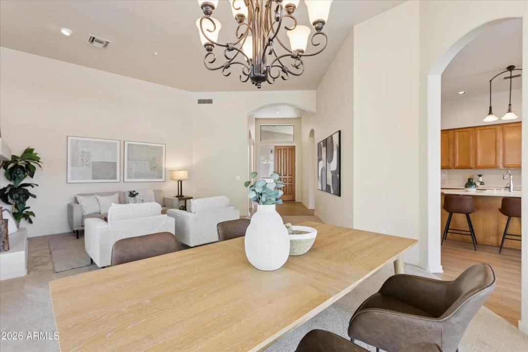 Real Estate Picture 11