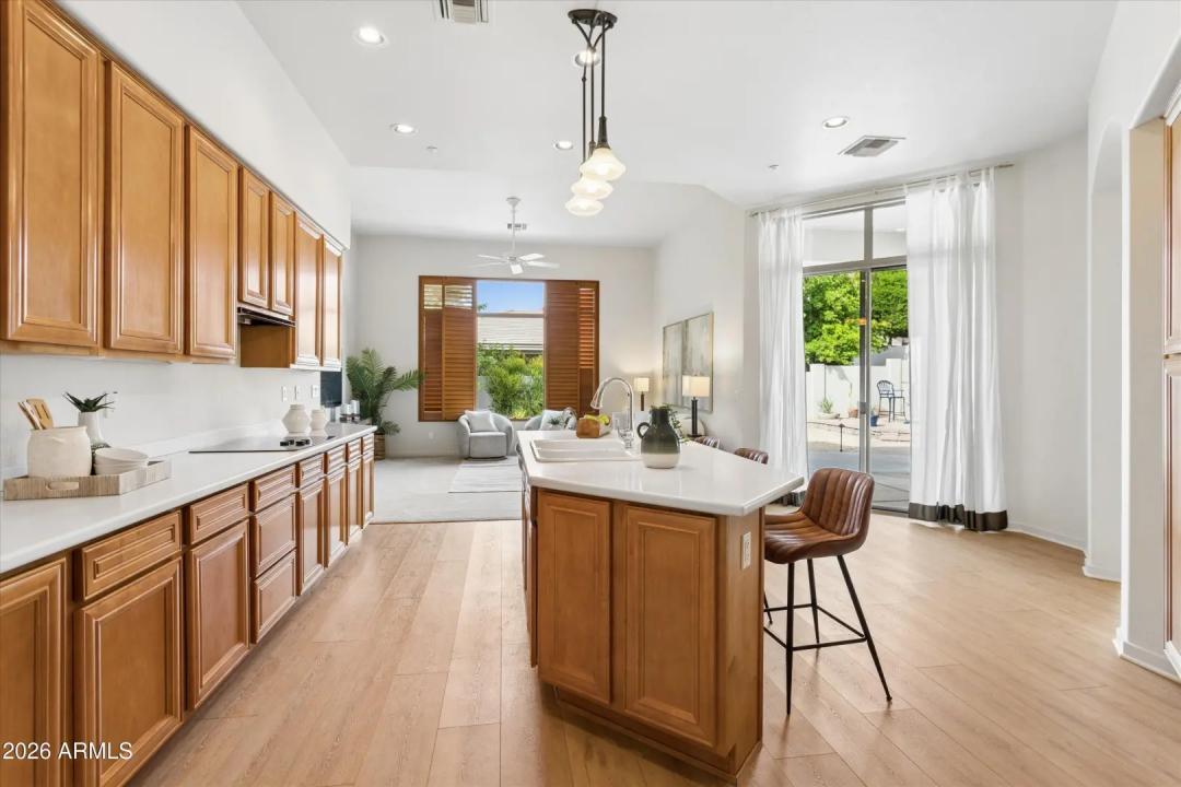 Real Estate Picture 22