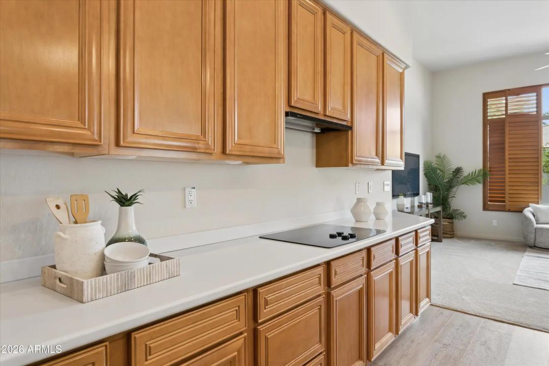 Real Estate Picture 23