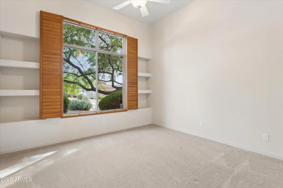 Real Estate Picture 38
