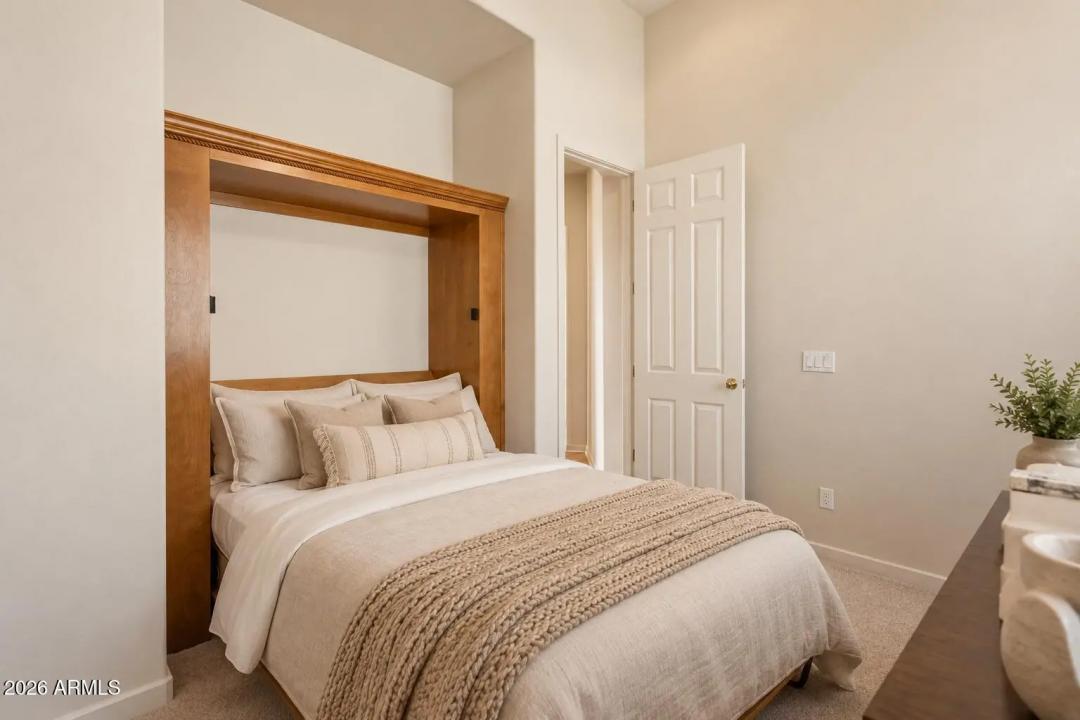Real Estate Picture 26