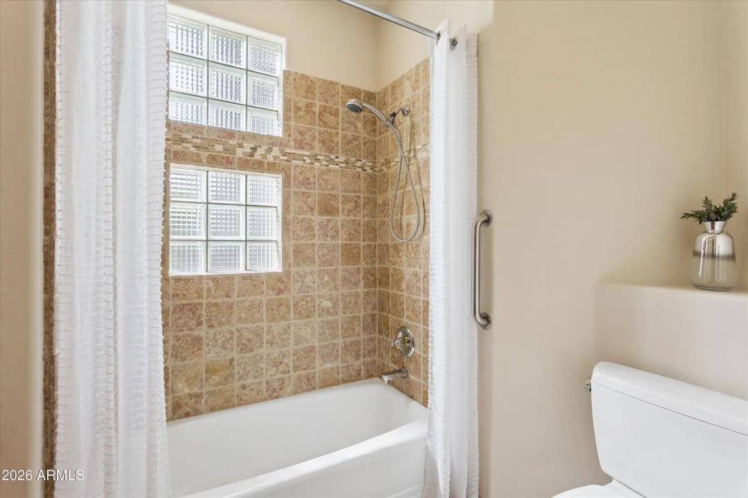 Real Estate Picture 40