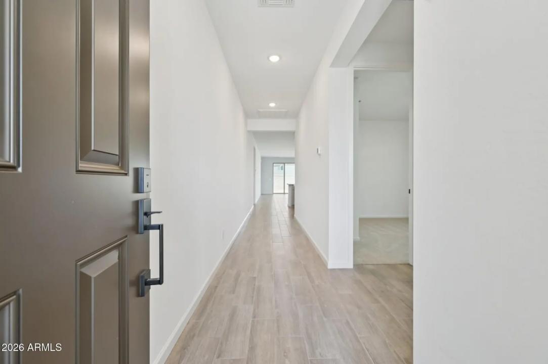 Real Estate Picture 3