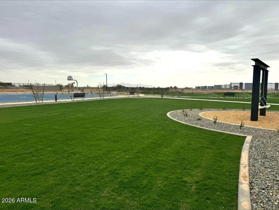 Real Estate Picture 15