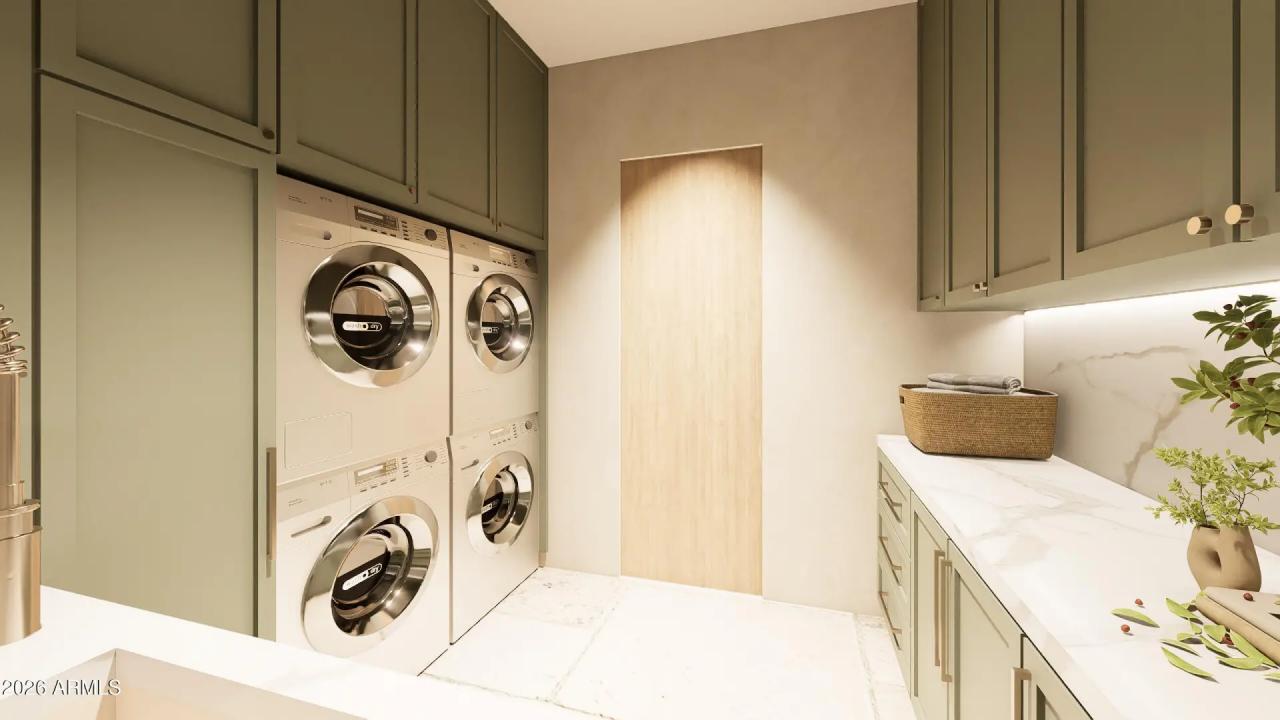 Real Estate Picture 25