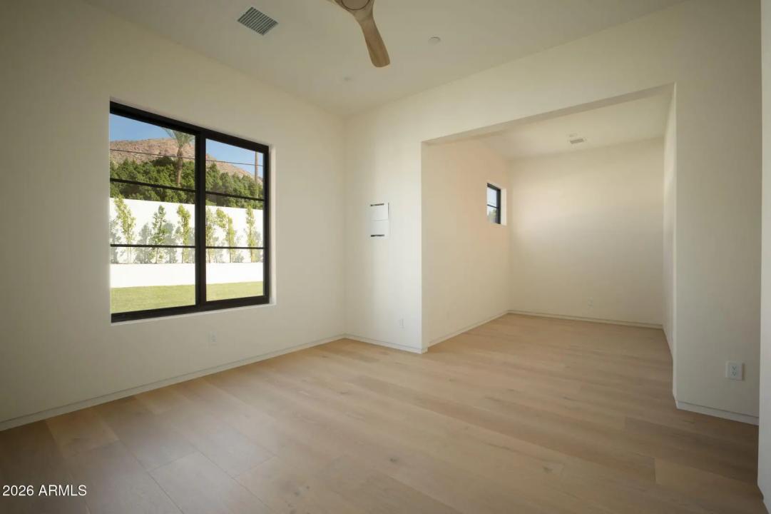 Real Estate Picture 64