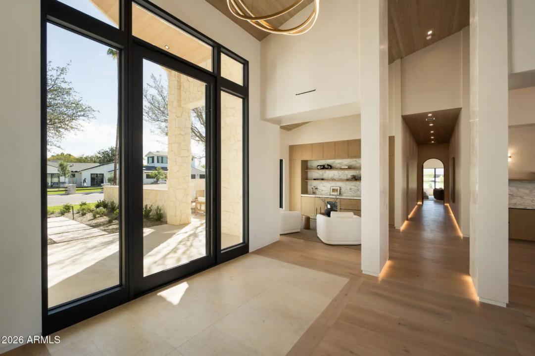 Real Estate Picture 6