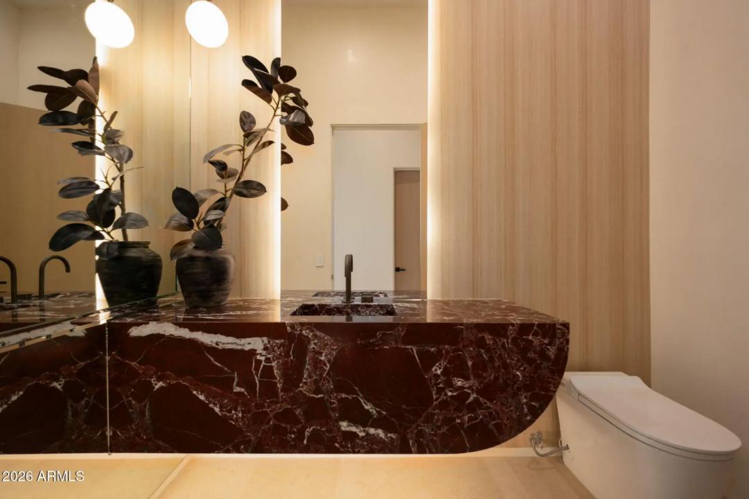 Real Estate Picture 42