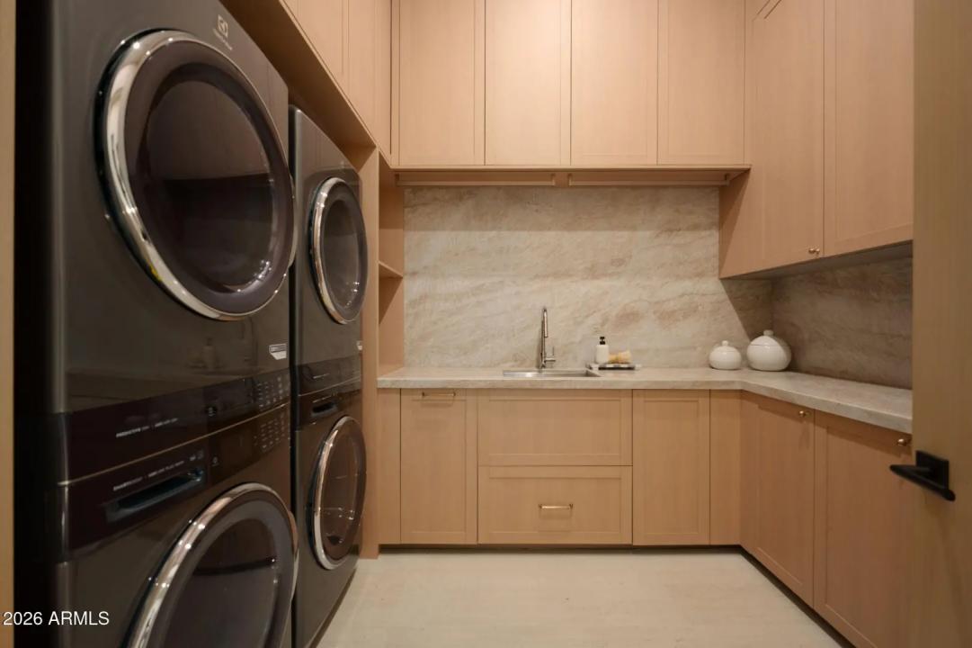 Real Estate Picture 55