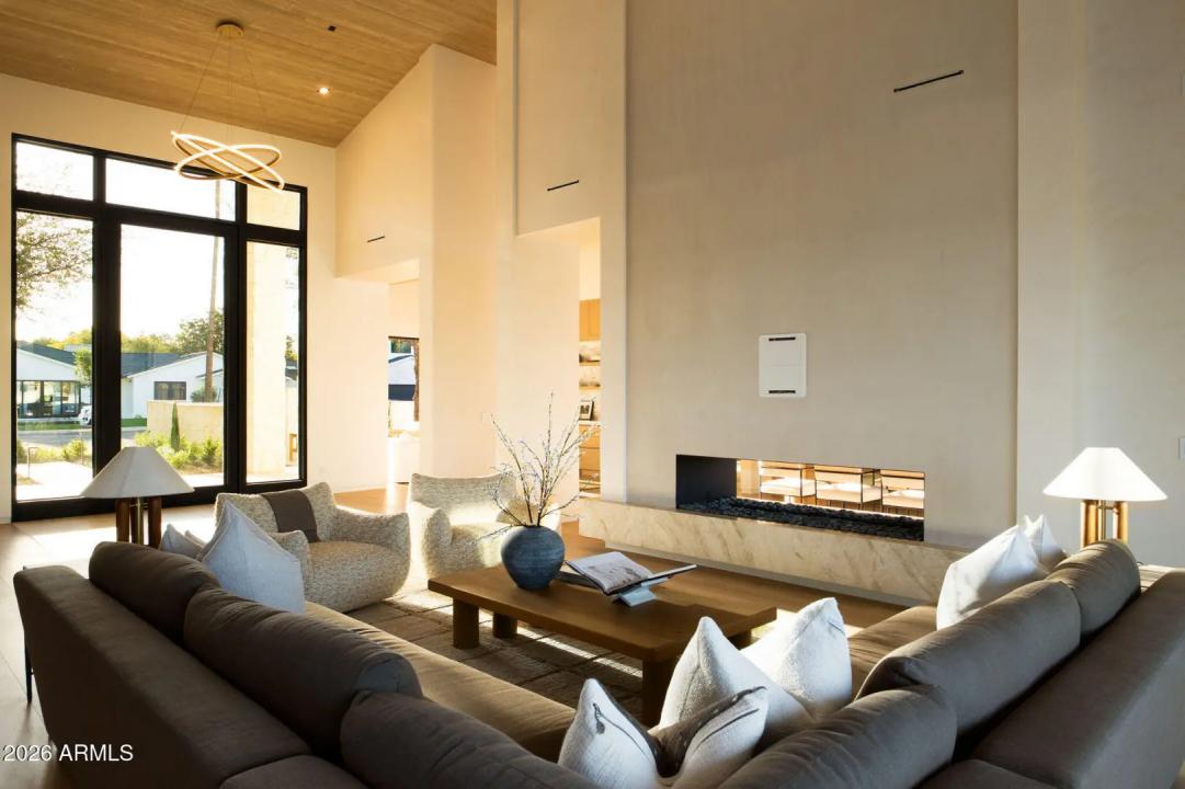Real Estate Picture 26