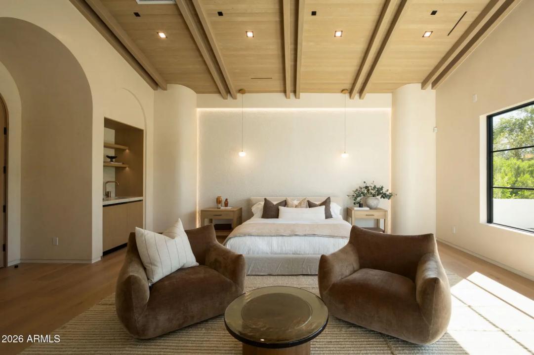 Real Estate Picture 31