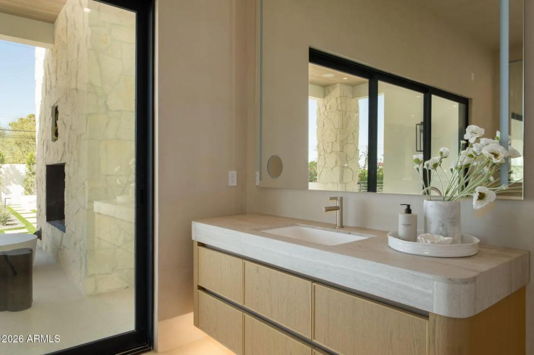 Real Estate Picture 38