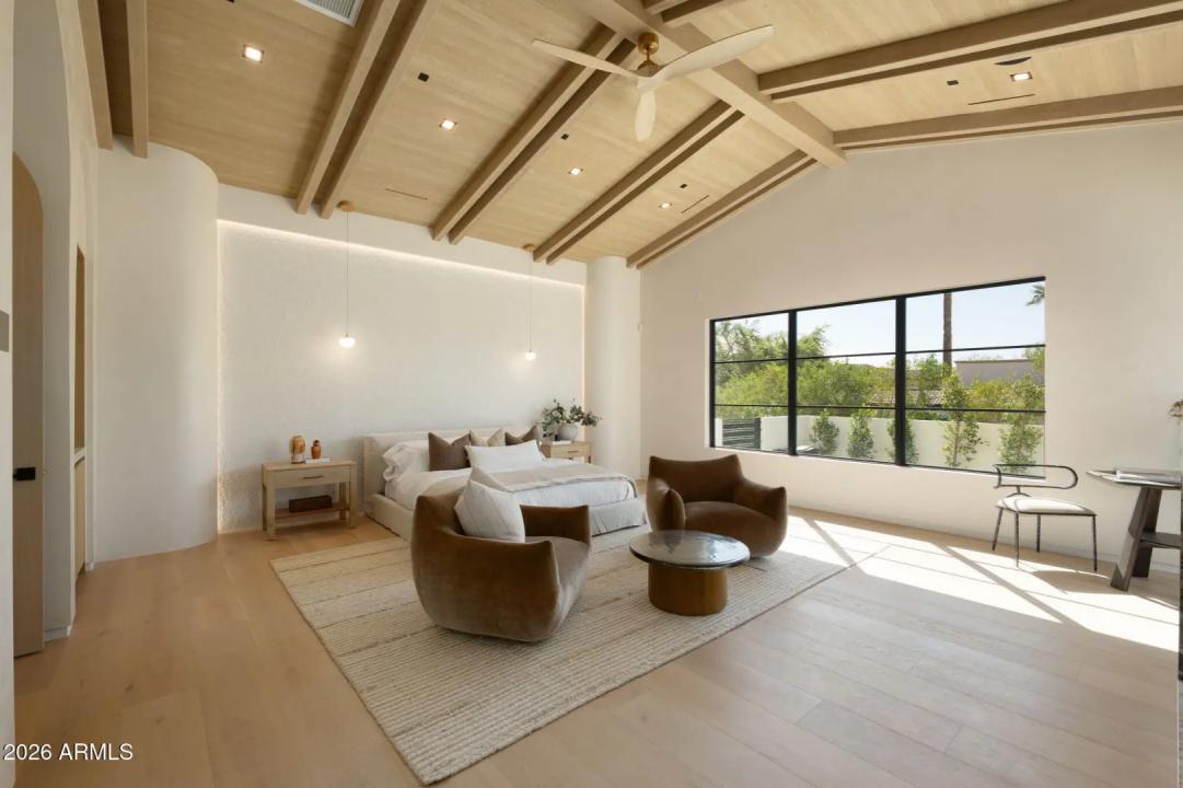 Real Estate Picture 30