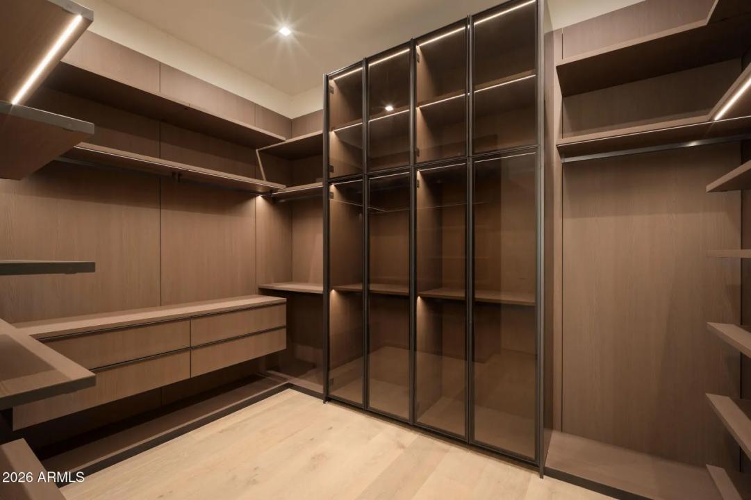 Real Estate Picture 39