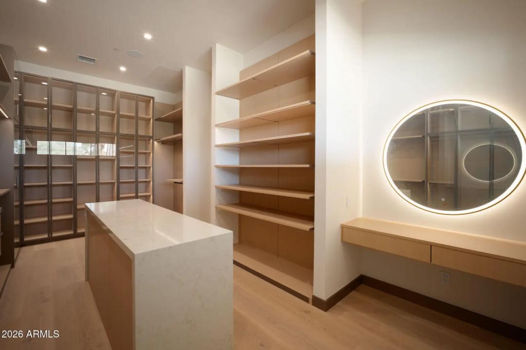 Real Estate Picture 41