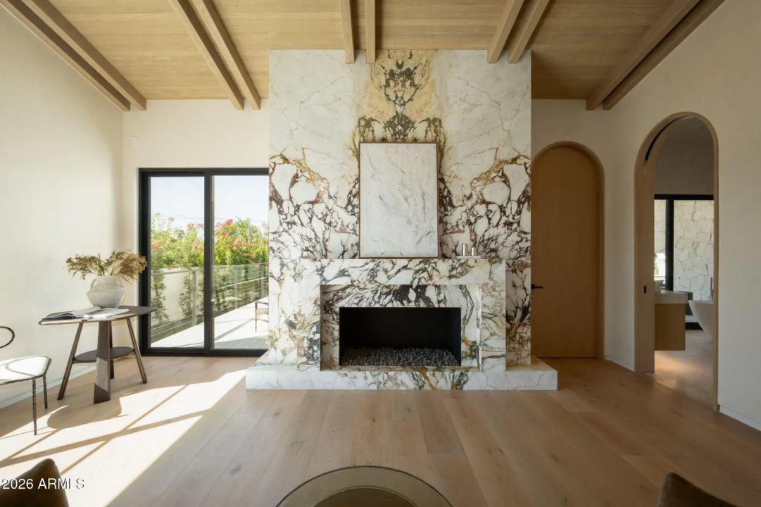 Real Estate Picture 32