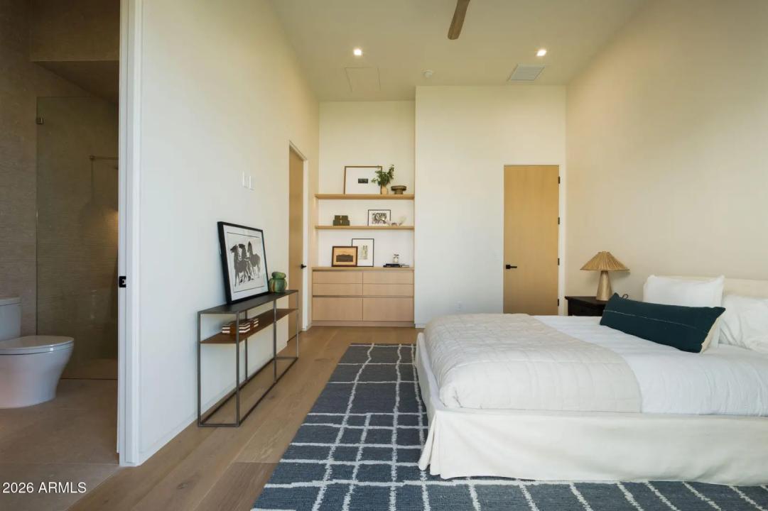 Real Estate Picture 49