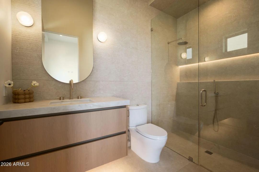 Real Estate Picture 50