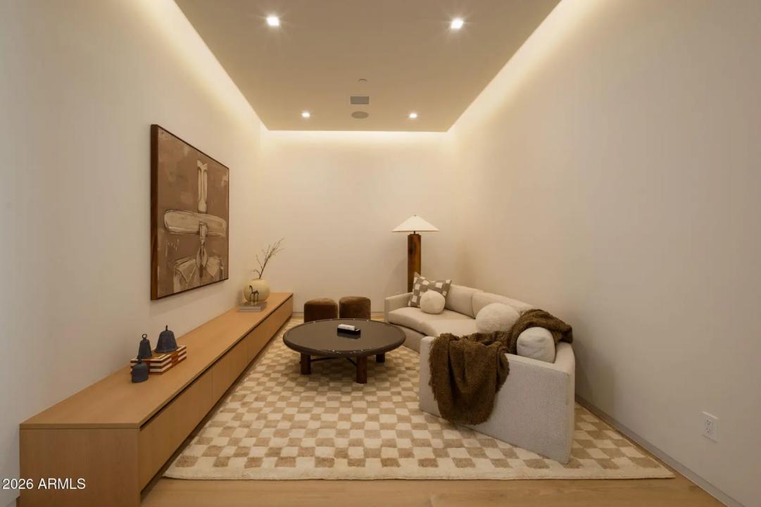 Real Estate Picture 45