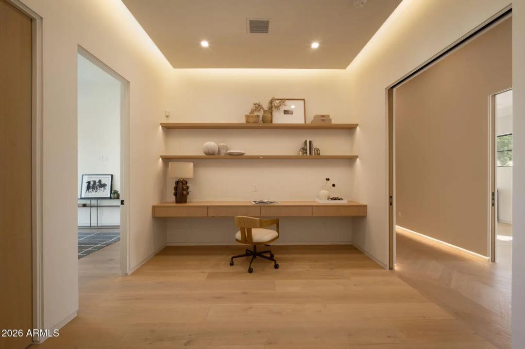 Real Estate Picture 46