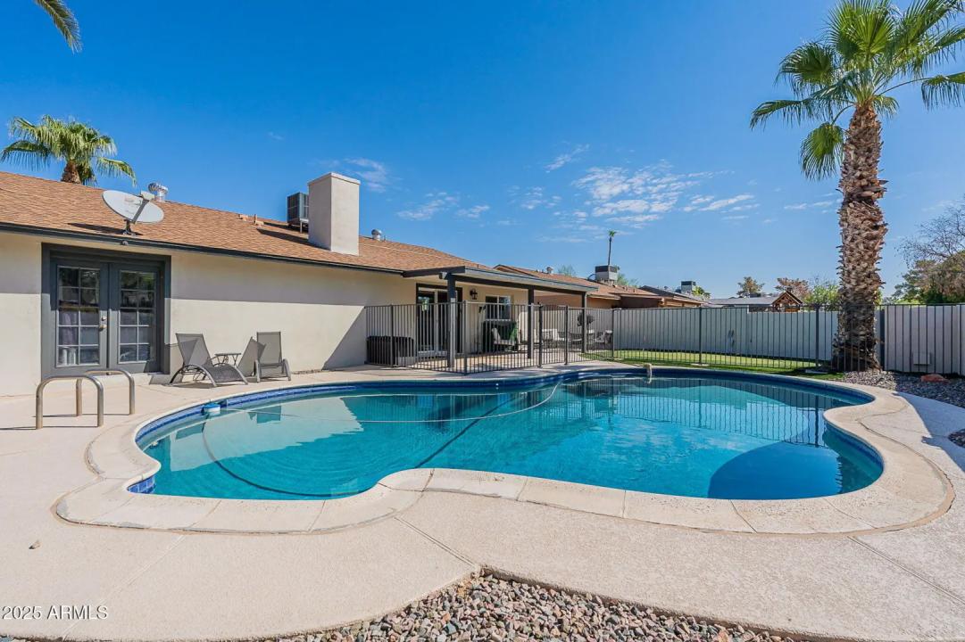 Real Estate Picture 16