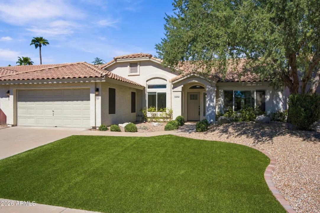 Real Estate Picture 1