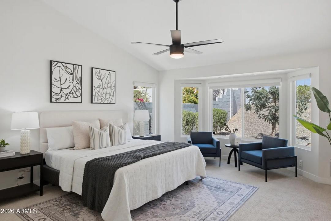 Real Estate Picture 11