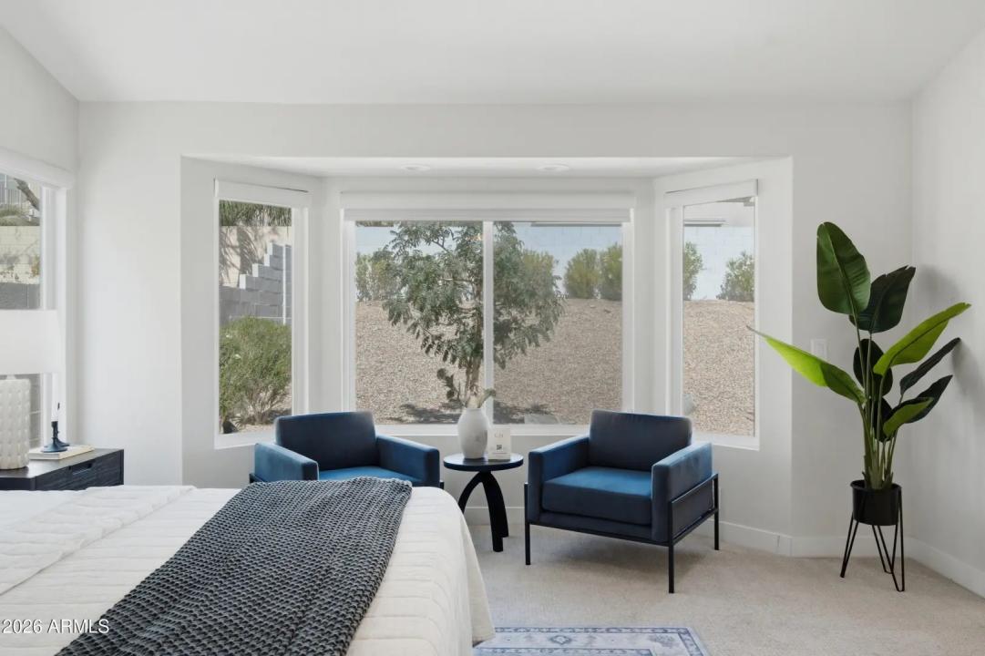 Real Estate Picture 13