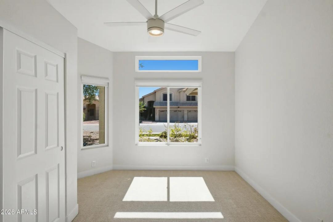Real Estate Picture 18
