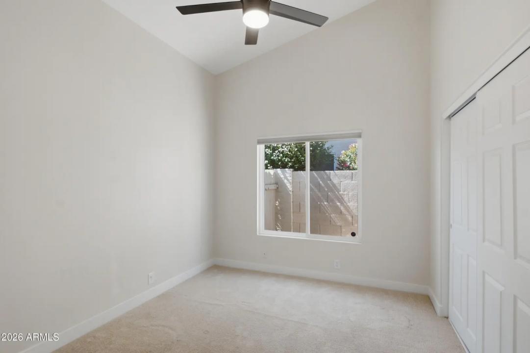 Real Estate Picture 22