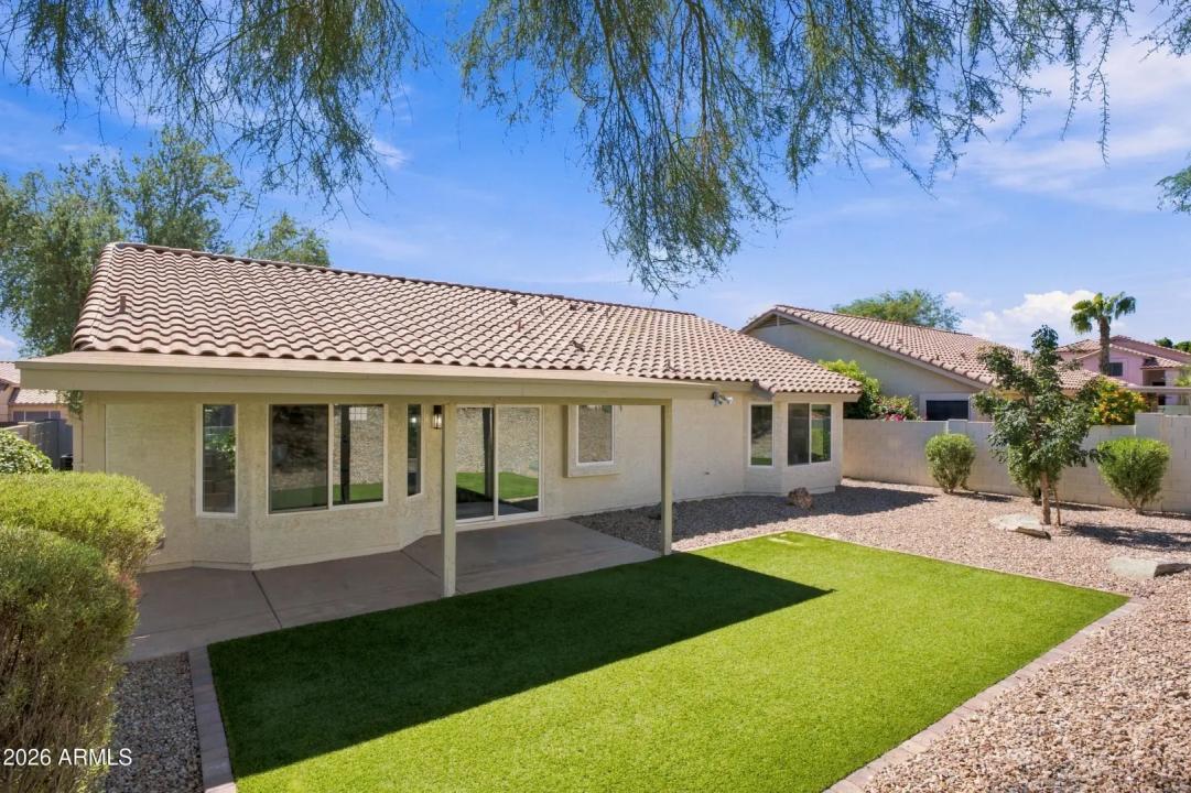 Real Estate Picture 25