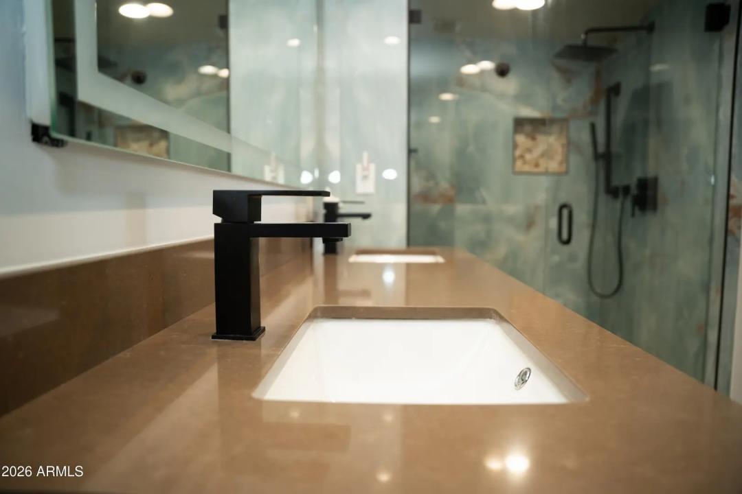 Real Estate Picture 15