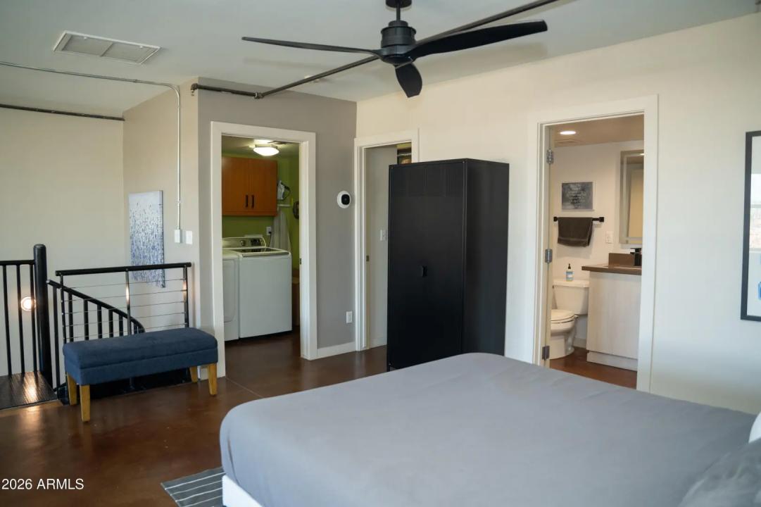Real Estate Picture 13