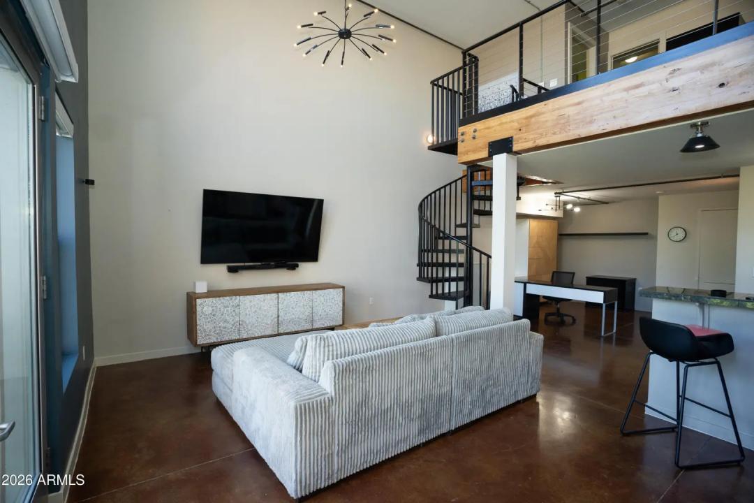Real Estate Picture 2