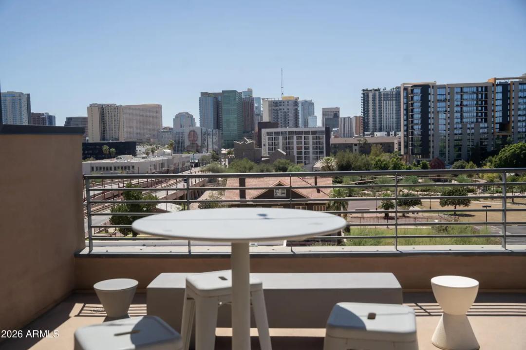 Real Estate Picture 20
