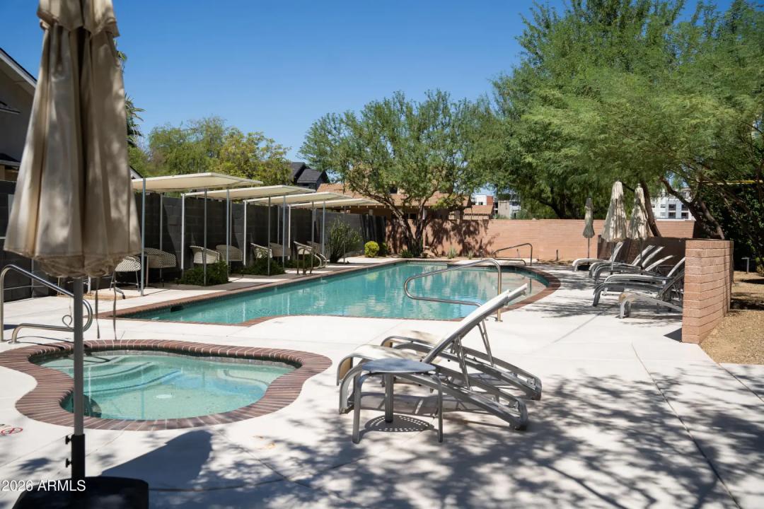 Real Estate Picture 23