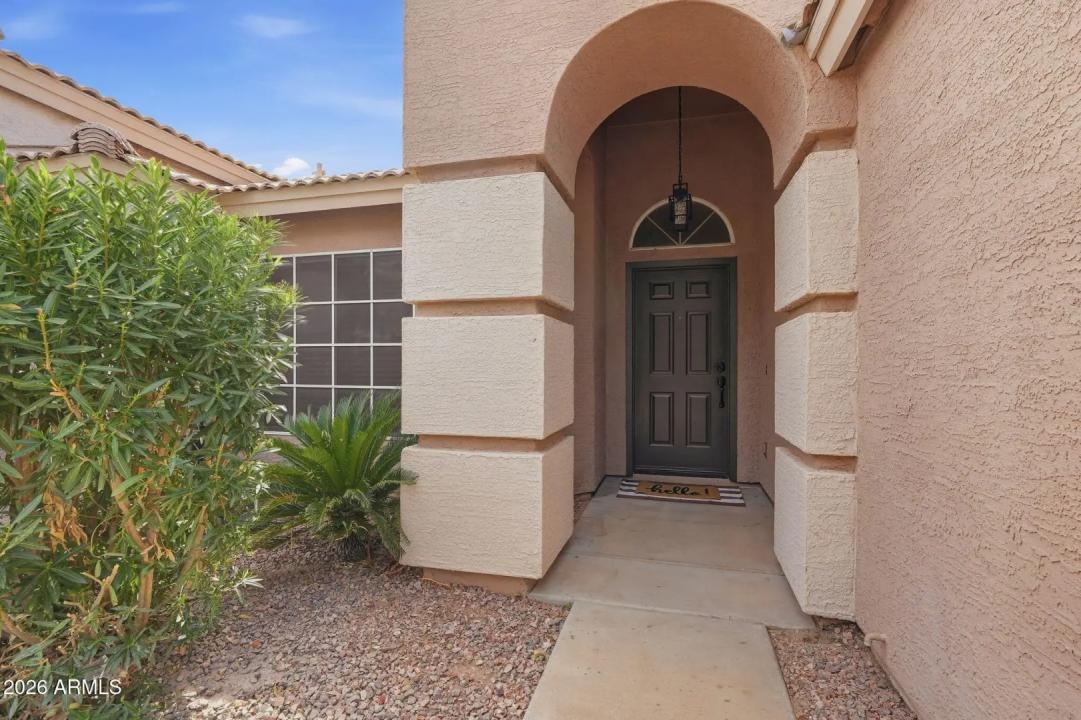 Real Estate Picture 3