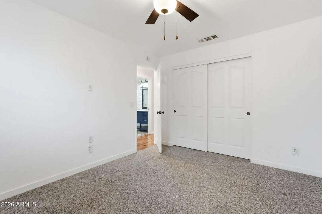 Real Estate Picture 28