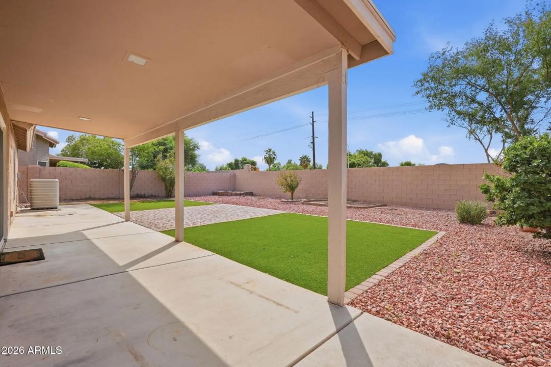 Real Estate Picture 33