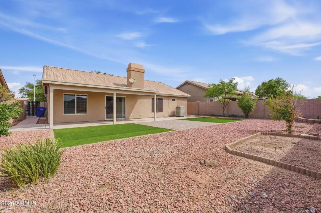 Real Estate Picture 34