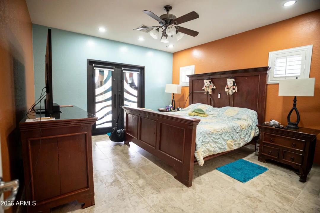 Real Estate Picture 9