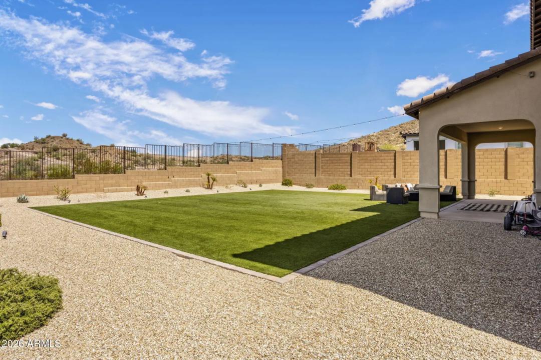Real Estate Picture 22
