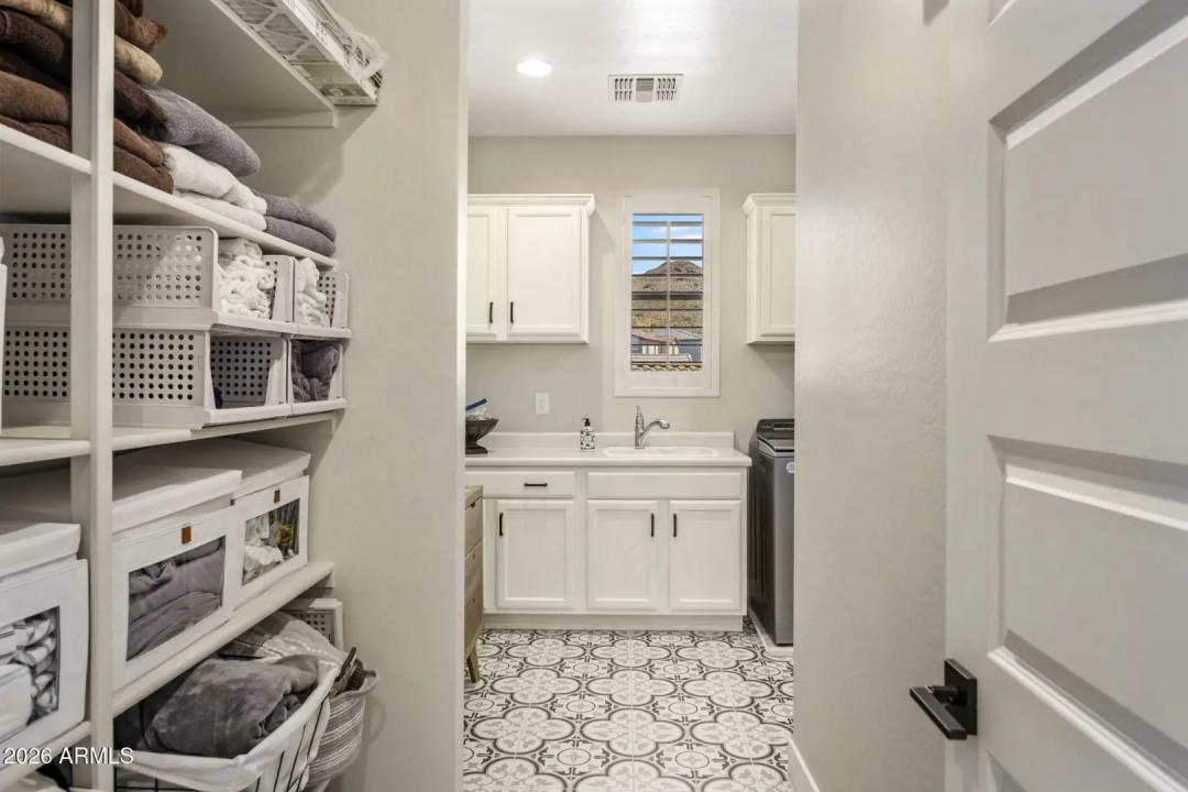 Real Estate Picture 20