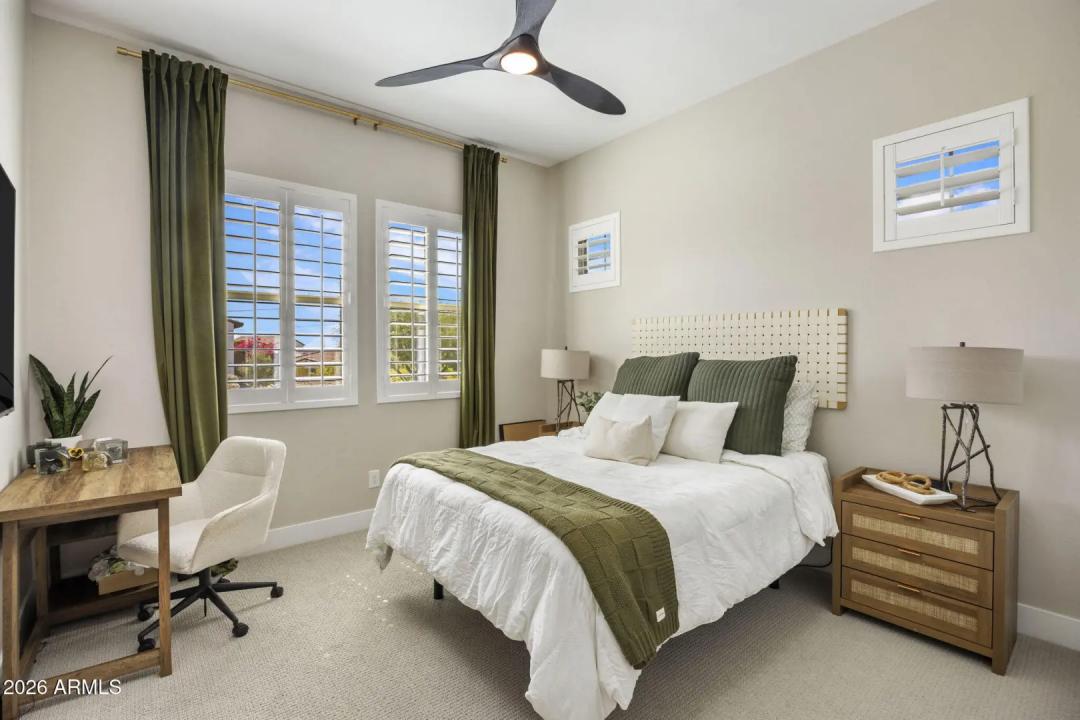 Real Estate Picture 13