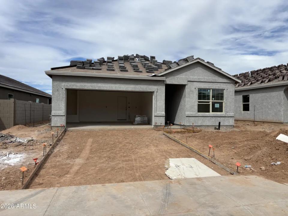 Real Estate Picture 1